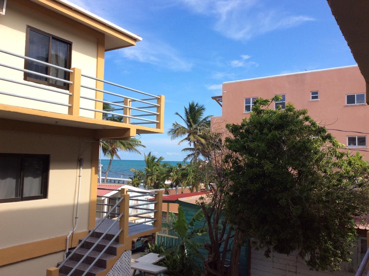 Popeye'S Beach Resort Сан Педро Екстериор снимка