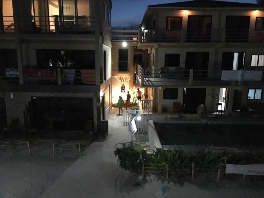 Popeye'S Beach Resort Сан Педро Екстериор снимка